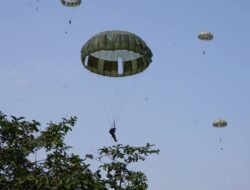 Airborne Operations: Prajurit TNI dan Pasukan Multinasional Kuasai Langit Baturaja