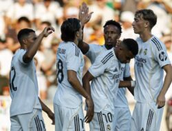 Real Madrid Menundukkan WSG Tirol 4-0