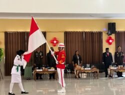 Kapolres Puncak Jaya Hadiri Upacara Pengukuhan Pasukan Pengibar Bendera Merah Putih