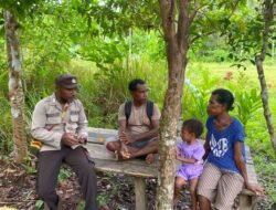 Ciptakan Sitkamtibmas Kondusif, Polsek Masirei Gelar Patroli Sambang dan Dialog