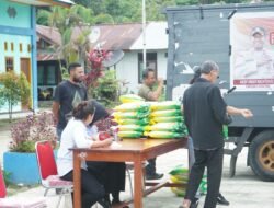 Dekatkan Diri dengan Warga, Polres Jayapura Gelar Operasi Pangan Murah di Sentani Barat