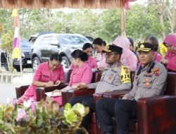 Polri Peduli, Kapolda Papua dan Bhayangkari Resmikan Fasilitas MCK di Merauke