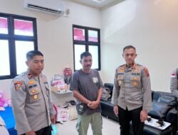 Peduli sesama, kapolres keerom kunjungi keluarga personel polres keerom dan korban rasisme di RS bhayangkara