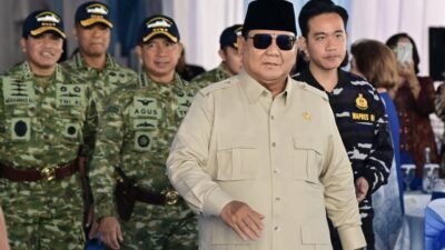 Panglima TNI Dampingi Presiden RI pada Presidential Inspection HUT ke-80 TNI di Teluk Jakarta