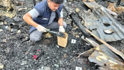 Bidlabfor Polda Papua Laksanakan Olah Tkp Kebakaran Panti Asuhan di Holtekamp