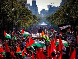 Ratusan Ribu Warga di Spanyol Ikuti Aksi Tuntut Hentikan Genosida Israel di Gaza