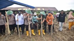 Polda Papua Barat Gelar Tanam Raya Jagung Serentak Kuartal IV Tahun 2025