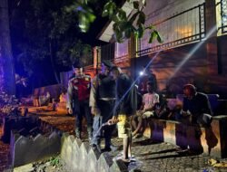 Patroli Gabungan Samapta dan Satgas Sikat Cartenz II Antisipasi Premanisme di Kota Jayapura