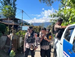 Polres Tolikara Pastikan Kota Karubaga Aman, Laksanakan Patroli Serta Berikan Himbauan Kamtibmas Kepada Masyarakat