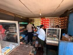 Polres Asmat Berikan Bantuan Pengembangan Usaha Kepada Masyarakat Kampung Asuwetsy