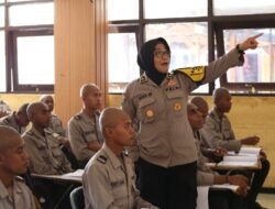 Humas Polda Papua Dorong Profesionalisme Siswa Diktukba Polri Lewat Pelatihan Kehumasan dan Publikasi