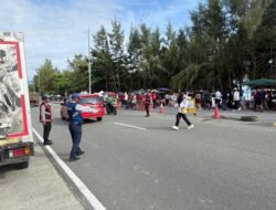 Polwan Anggrek Hitam Ditsamapta Polda Papua Gelar Patroli Sepeda di Area Car Free Day Jayapura Selatan
