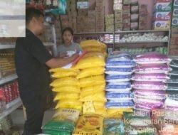 Polres Jayapura Lakukan Pemantauan Harga Beras di Toko Orion Gym