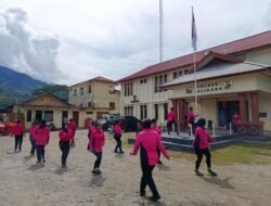 Bhayangkari Cabang Tolikara Gelar Olahraga Rutin untuk Jaga Kebugaran dan Perkuat Solidaritas