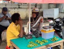 Polwan Ditlantas Polda Papua Gelar Patroli “PINANG BIRU” dalam Program Polantas Menyapa