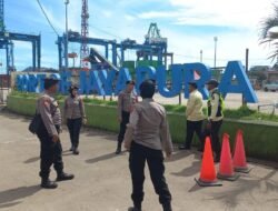 Polri Hadir di Pelabuhan, Pengamanan Operasi Lilin Cartenz 2025 Terus Ditingkatkan