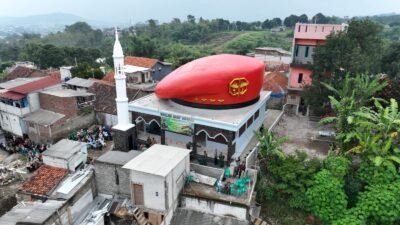 Panglima TNI Resmikan Masjid Kubah Baret Merah di Bandung Barat