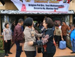 Kapolda Papua Barat Melepas Keberangkatan Wakapolda Kalteng di Bandara Rendani