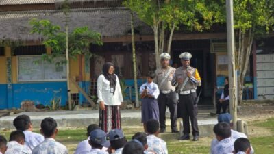 Operasi Keselamatan Cartenz 2026, Polantas Keerom Bekali Pelajar SMPN 3 Arso VI dengan Edukasi Berlalu Lintas