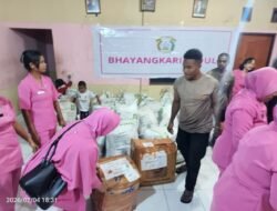 Ketua Umum Bhayangkari Salurkan Bantuan Sembako untuk Korban Kebakaran di Tolikara