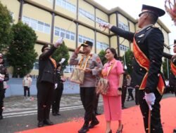 Polda Papua Barat Gelar Penyambutan Kapolda Baru, Penyerahan Pataka, dan Pelepasan Kapolda Lama