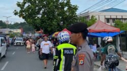 Momen Berburu Takjil ,Polresta Manokwari Lakukan Pengamanan dan Pengaturan Lalu Lintas