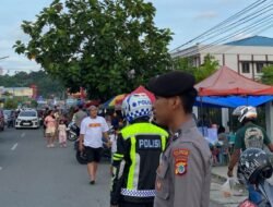 Momen Berburu Takjil ,Polresta Manokwari Lakukan Pengamanan dan Pengaturan Lalu Lintas