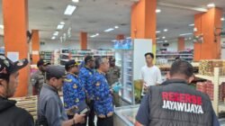 Pemda dan Polres Jayawijaya Sidak Harga Sembako dan Barang Kedaluwarsa di Wamena