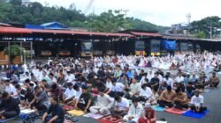 Polda Papua Gelar Sholat Idul Fitri 1447 H di Lapangan Mako, Wakapolda Papua Turut Hadir Berjamaah