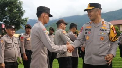 Kapolres Jayapura Pimpin Apel Pagi, Pererat Silaturahmi Lewat Halal Bihalal