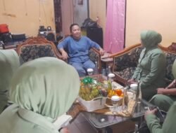 Danramil 1310-06/Airmadidi Dampingi Ketua Persit KCK Daerah XIII/Merdeka Ny. Lely Mirza Agus, Dalam Rangka Anjangsana dan Berikan Tali Asih di Wilayah Kodim 1310/Bitung