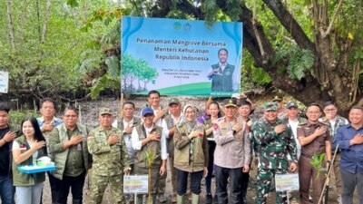 Dukung Program Pemerintah Dalam Pengelolaan Hasil Hutan, Dandim 1310/Bitung Dampingi Pangdam XIII/Merdeka Pada Kunjungan Kerja Menteri Kehutanan RI di Minahasa Utara