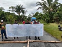 Aksi Pemalangan Jalan di Kampung Srum Berhasil Dimediasi Kapolsek Bonggo
