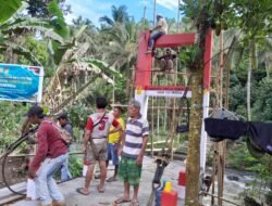Terus Tunjukkan Progres Yang Signifikan, Pembangunan Jembatan Perintis Garuda di Desa Sawangan Memasuki Tahap Pemasangan Tali Sling