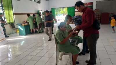 Deteksi Gangguan Penglihatan Sejak Dini, Prajurit dan Persit Kodim 1310/Bitung Lakukan Pemeriksaan Mata Gratis