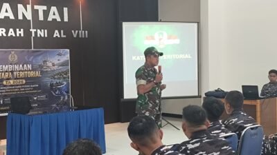 Dukung Sistem Pertahanan Negara Yang Kuat, Personel Babinsa Kodim 1310/Bitung Bekali Prajurit Sathantai Kodaeral VIII Dengan Materi Pembinaan Teritorial (Binter)