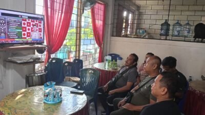Nonton Bareng Piala Dunia 2026, Babinsa Koramil Dimembe, Kodim 1310/Bitung, Bukti Nyata TNI dan Rakyat Tak Terpisahkan