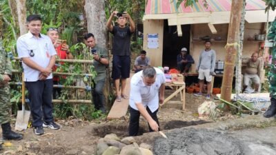 Dorong Terwujudnya Infrastruktur Desa, Danramil 1310-03/Likupang Bersama Forkopimcam Gelar Prosesi Peletakan Batu Pertama Pembangunan Jembatan Perintis Garuda di Desa Kokoleh Satu