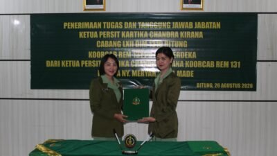 Perkuat Organisasi Persit di Lingkungan Koorcab Rem 131 PD XIII/Merdeka, Ny. Meryah Dewa Made Terima Tugas dan Tanggung Jawab Jabatan Ketua Persit KCK Cabang LXII Dim 1310/Bitung