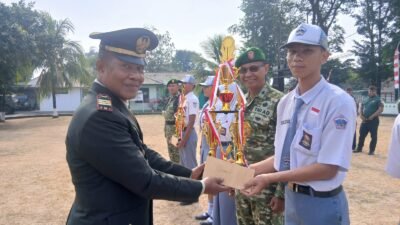 Momen Peringatan HUT ke-81 TNI, Kodim 1310/Bitung Gelar Upacara, Pelantikan Kenaikan Pangkat dan Serahkan Piala Lomba PBB Antar SMA